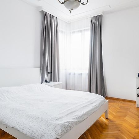Vitosha Str 2Bd White & Blue Apt By Flat Mаnager ソフィア エクステリア 写真