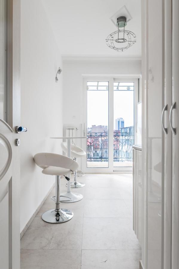 Vitosha Str 2Bd White & Blue Apt By Flat Mаnager ソフィア エクステリア 写真