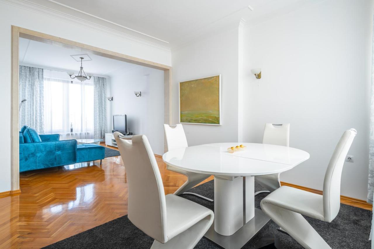 Vitosha Str 2Bd White & Blue Apt By Flat Mаnager ソフィア エクステリア 写真
