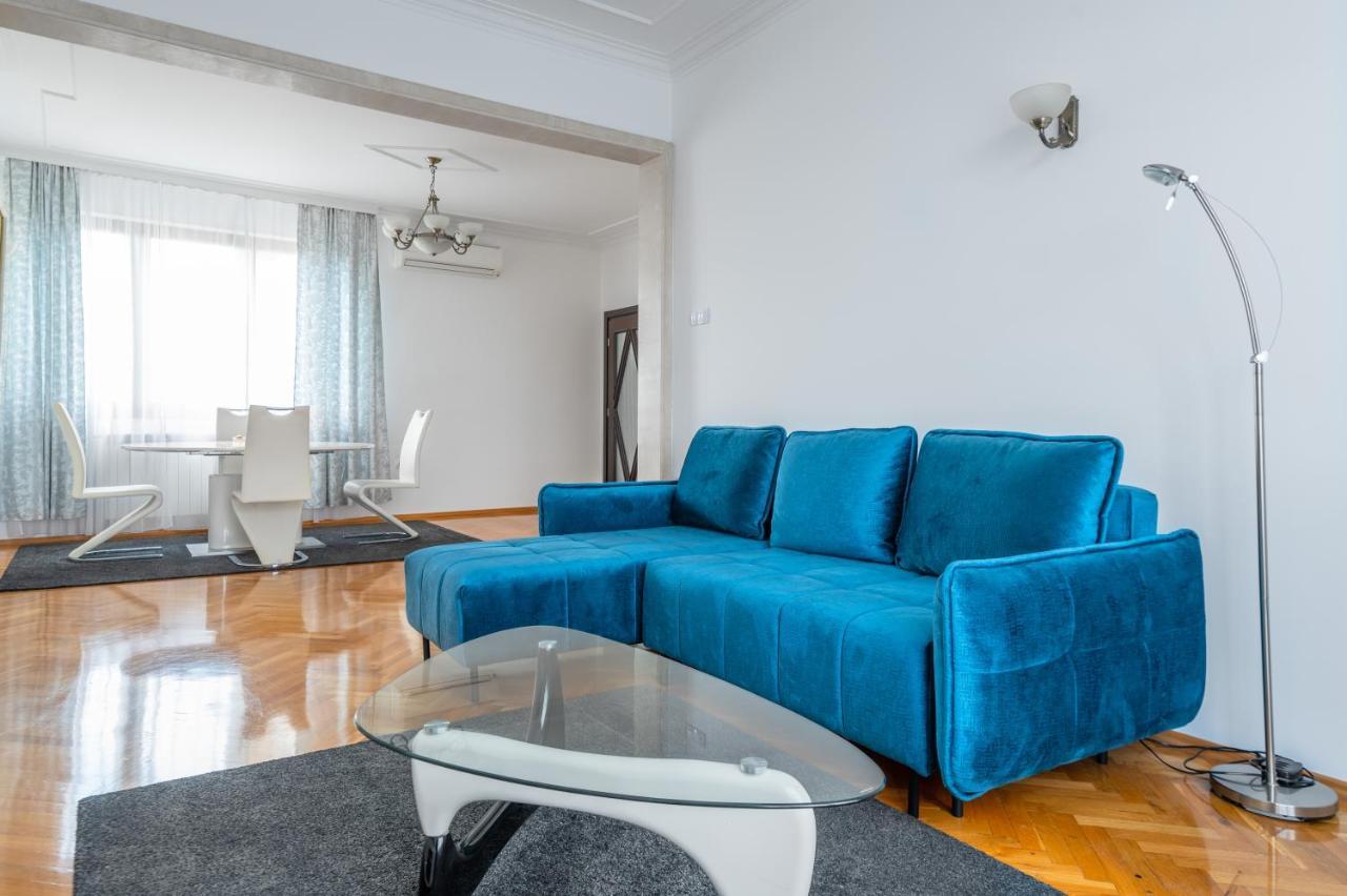Vitosha Str 2Bd White & Blue Apt By Flat Mаnager ソフィア エクステリア 写真